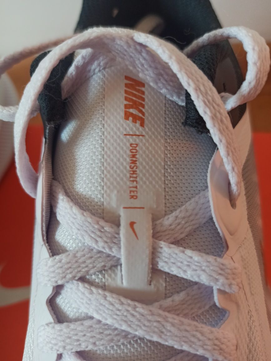 Adidasy Nike WMNS Downshifter 10 nowe