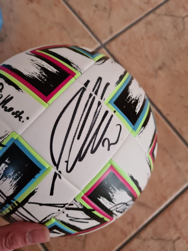 Piłka nożna kolekcjonerska euro 2020 r5 autografy piatkowski