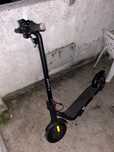 Trotinete em bom estado so pricisa de carregador