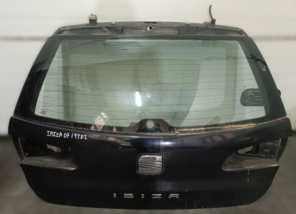 TAMPA DA MALA SEAT IBIZA 6L 02-08 (PRETA)