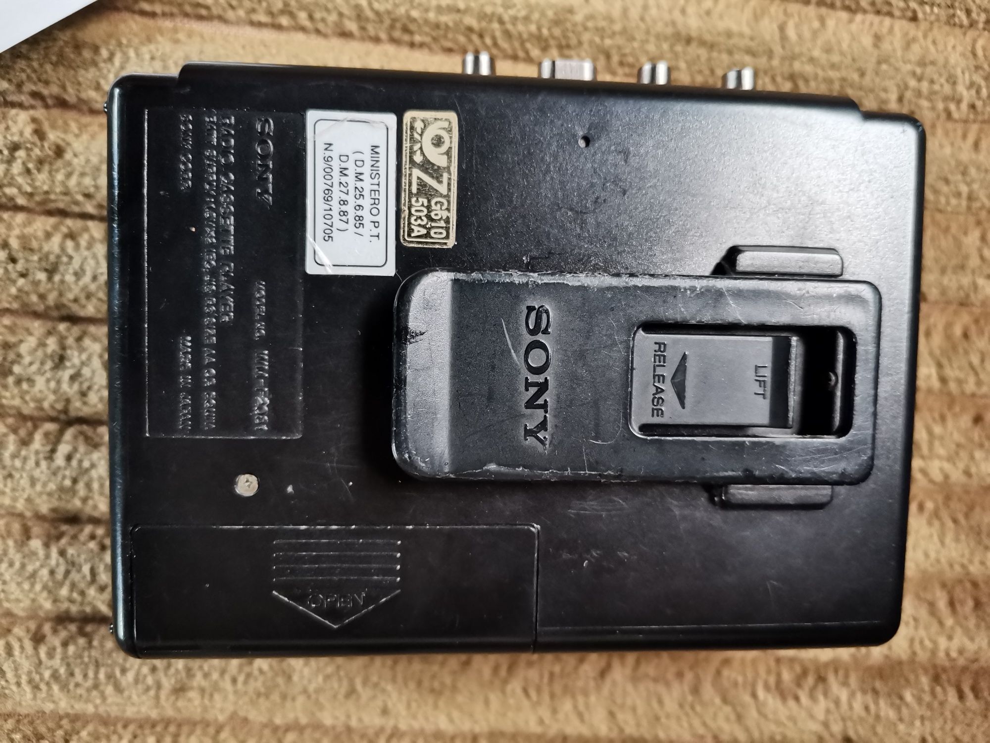 Sony Walkman WM-F2081