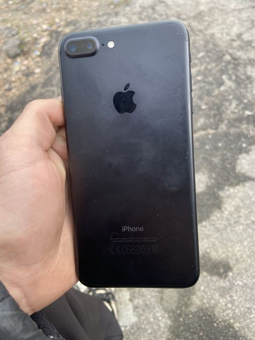 Айфон 7+ 32 гб в хорошем состоянии