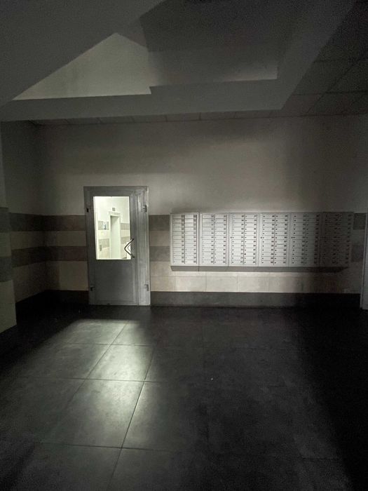 2 кім 77 мкв євроремонт вул Гришка Мих 9, смт Позняки