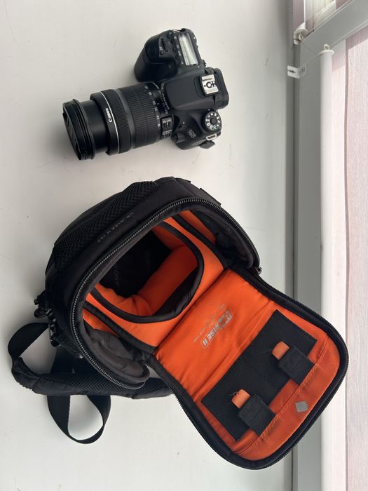 Фотоапарат Canon EOS 70D + обʼєктив та інше у комплекті