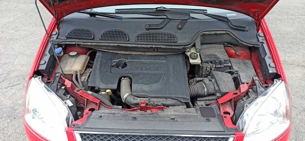 Ford Focus C-MAX 1.6 дизель, комплектація Chia.