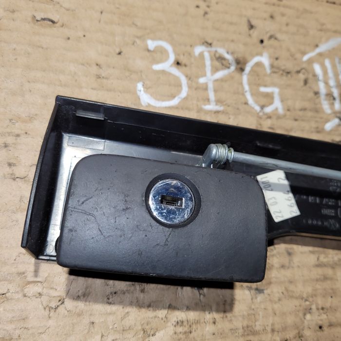 Klamka uchwyt otwierania schowka pasażera audi a3 8l lift seat Leon I