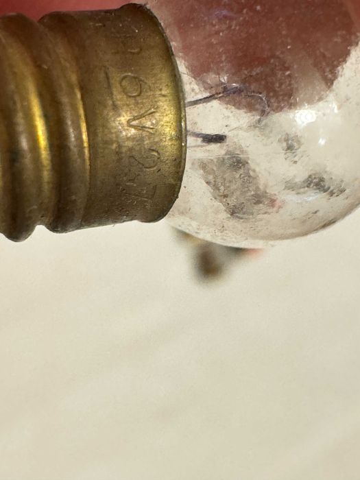 Małe żarówki żaróweczki do latarek, zabawek PRL - 19 sztuk w komplecie