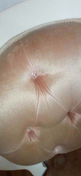 Krzesła Ludwik białe z kryształkami