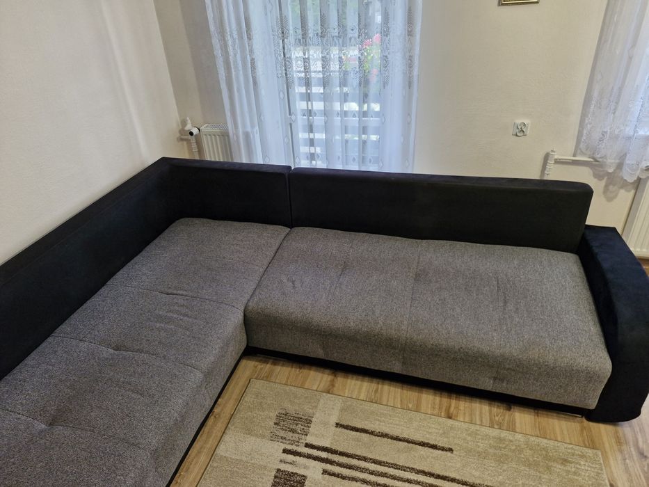 Kanapa narożna z funkcją spania
