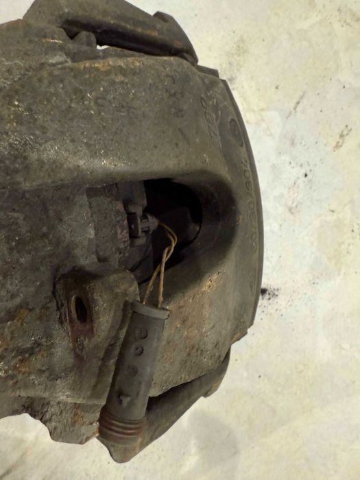 передні супорта w211 3.0 4matic