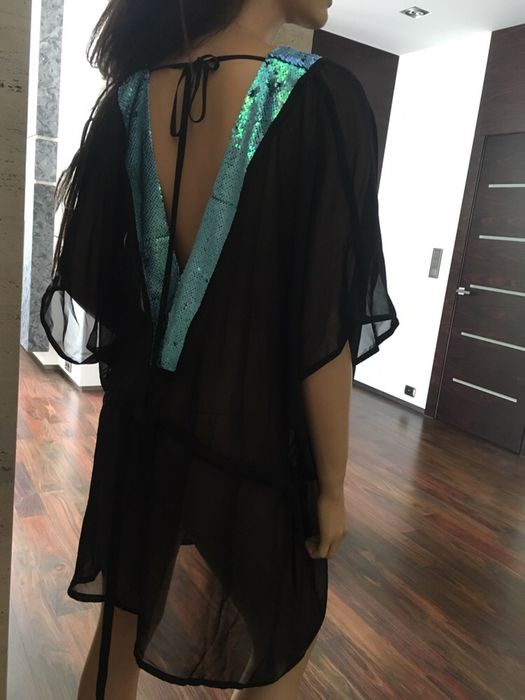 Sukienka poncho czarne cekinowe sexy butik dolce kostium oversize