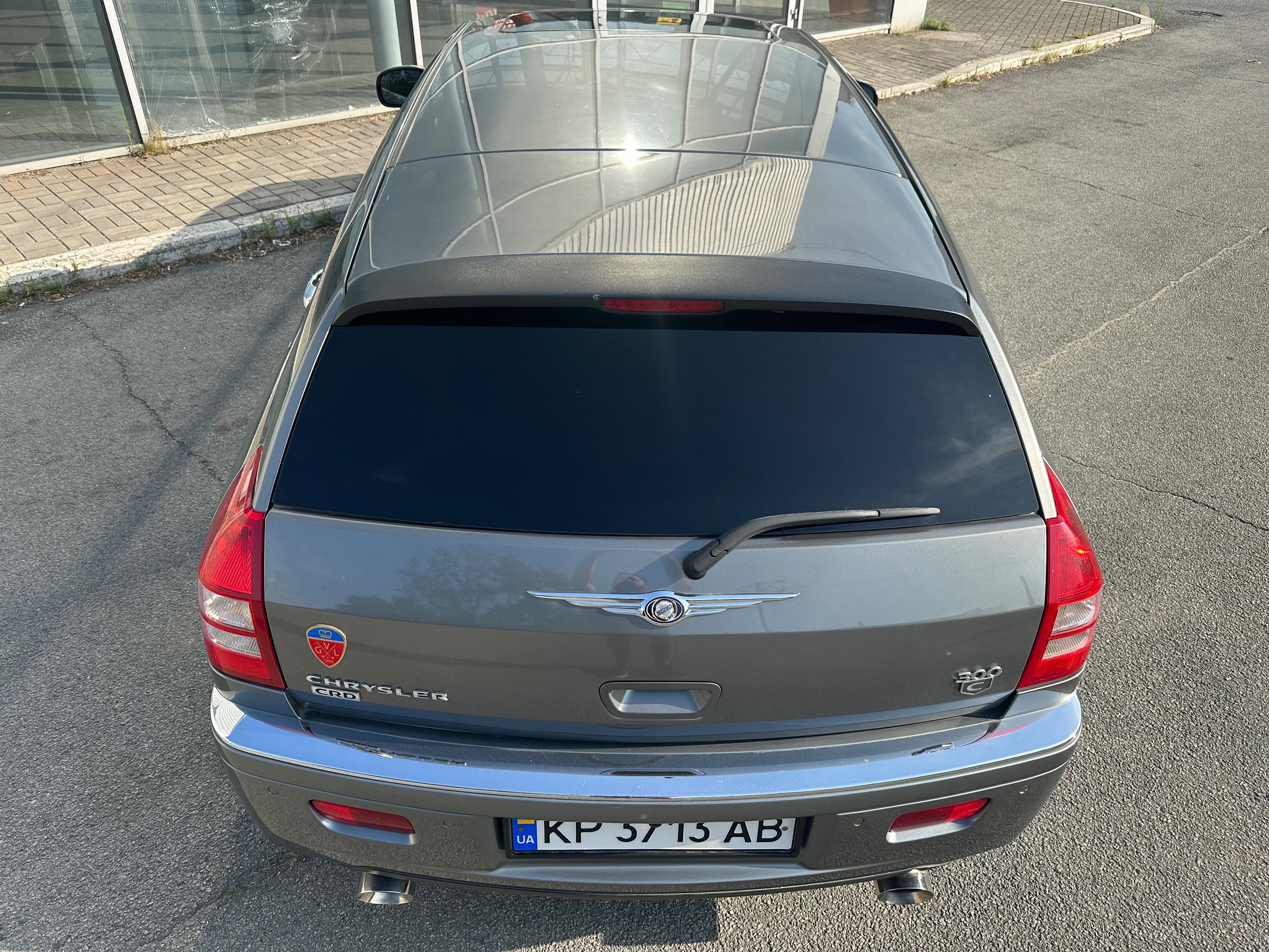 Chrysler 300C Универсал. Signature series.