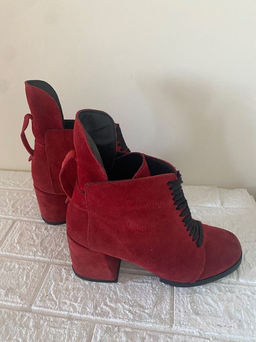 Натуральні, замшеві, шкіряні черевики, черевички, жіночі