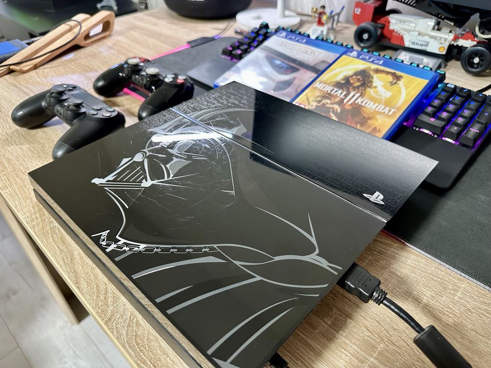 Sony Playstation 4 - 1Tb StarWars Limited Edition