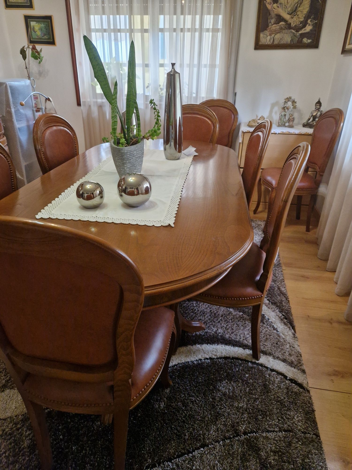 Sala de jantar completa