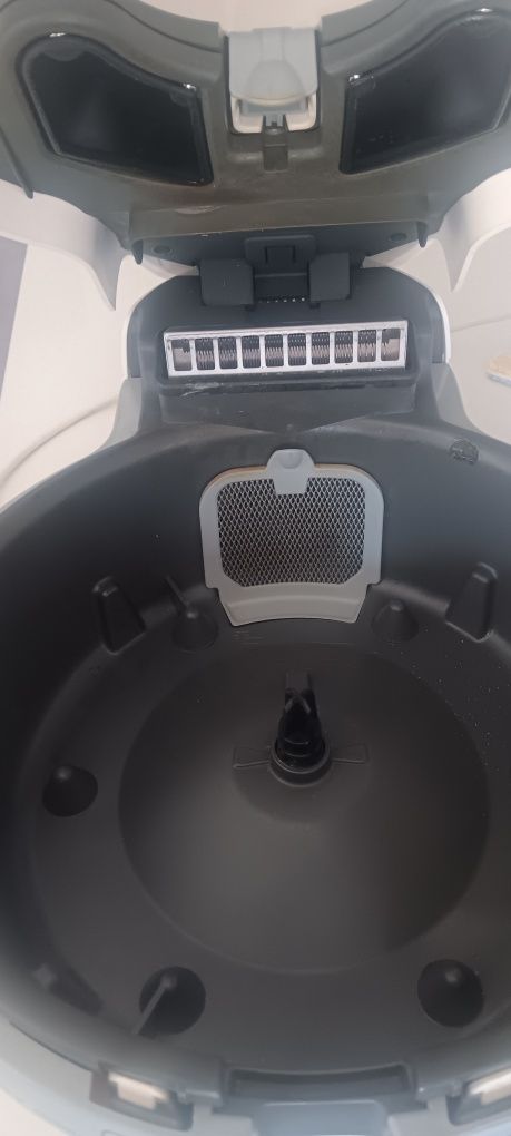 Fritadeira eléctrica Tefal - avariada