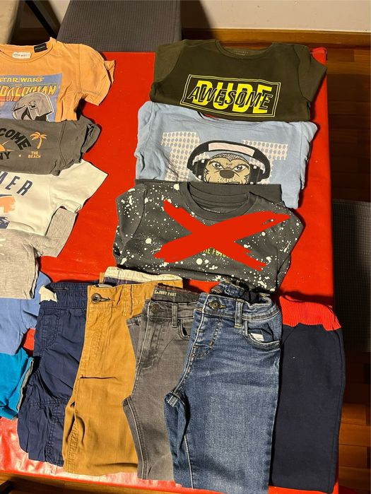 Lote (F) Conjunto peças Roupa Criança 4-5 anos