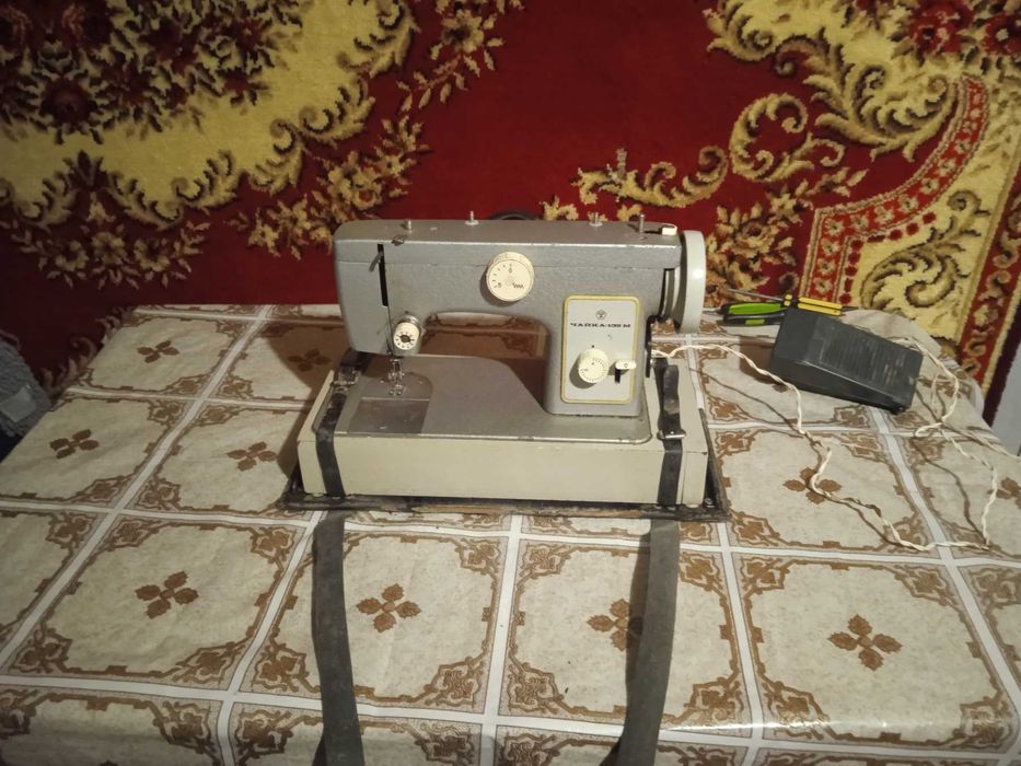 Швейна машина чайка  132.