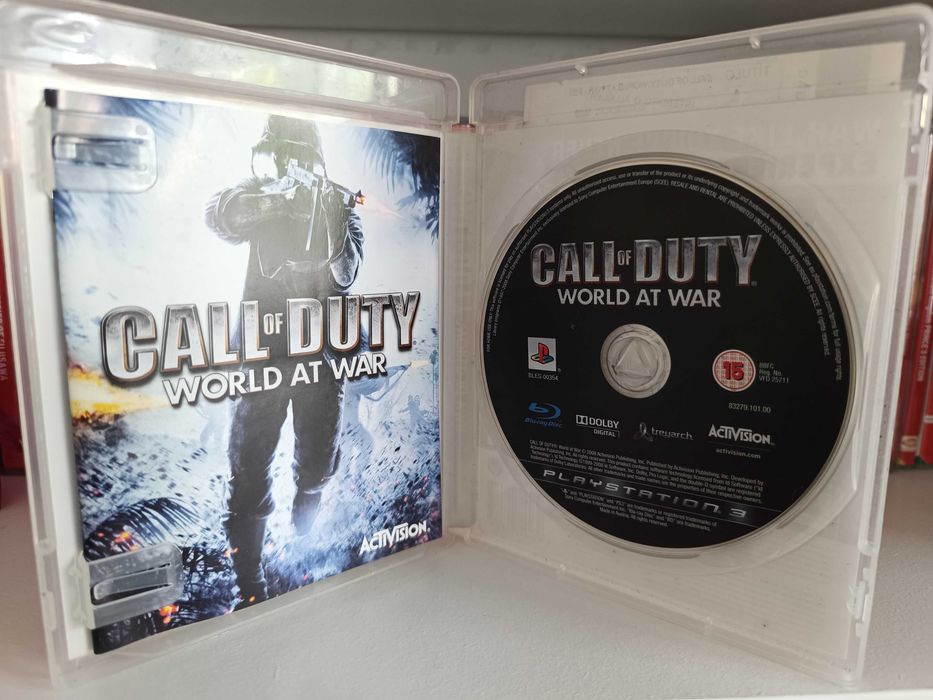 PS3 Jogos Call Of Duty: Black Ops III e Call of Duty World at War