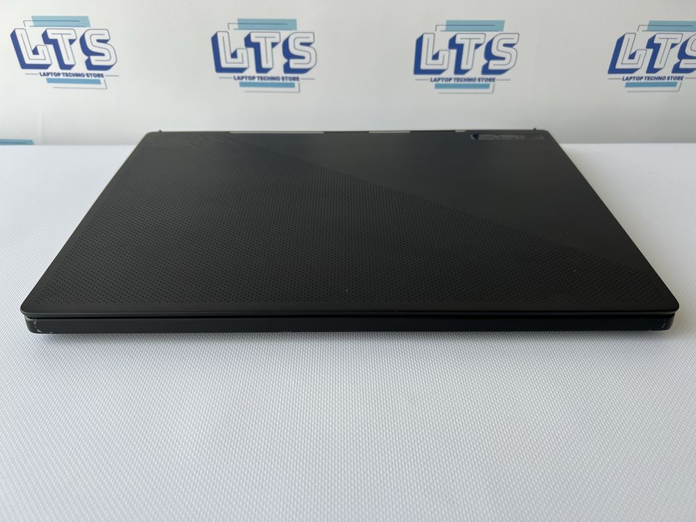 Asus rog zephyrus M16 144Hz i7-11800H/ram16/ssd512 RTX3050Ti