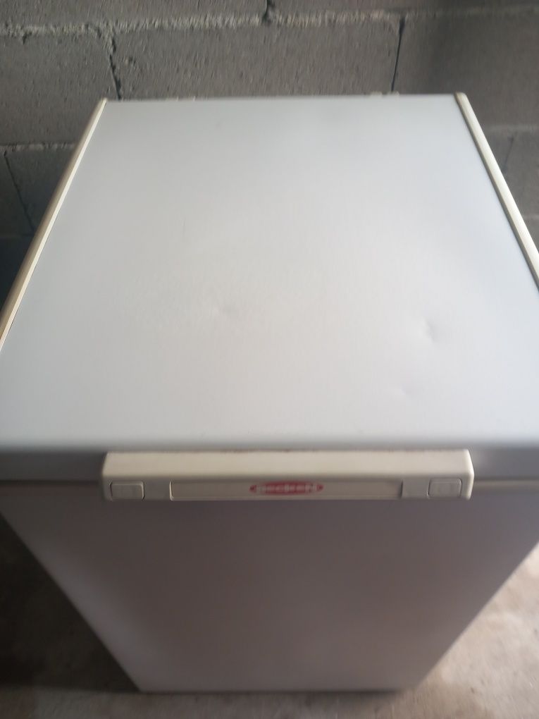 Arca congeladora Becken 103L ( URGENTE !!)