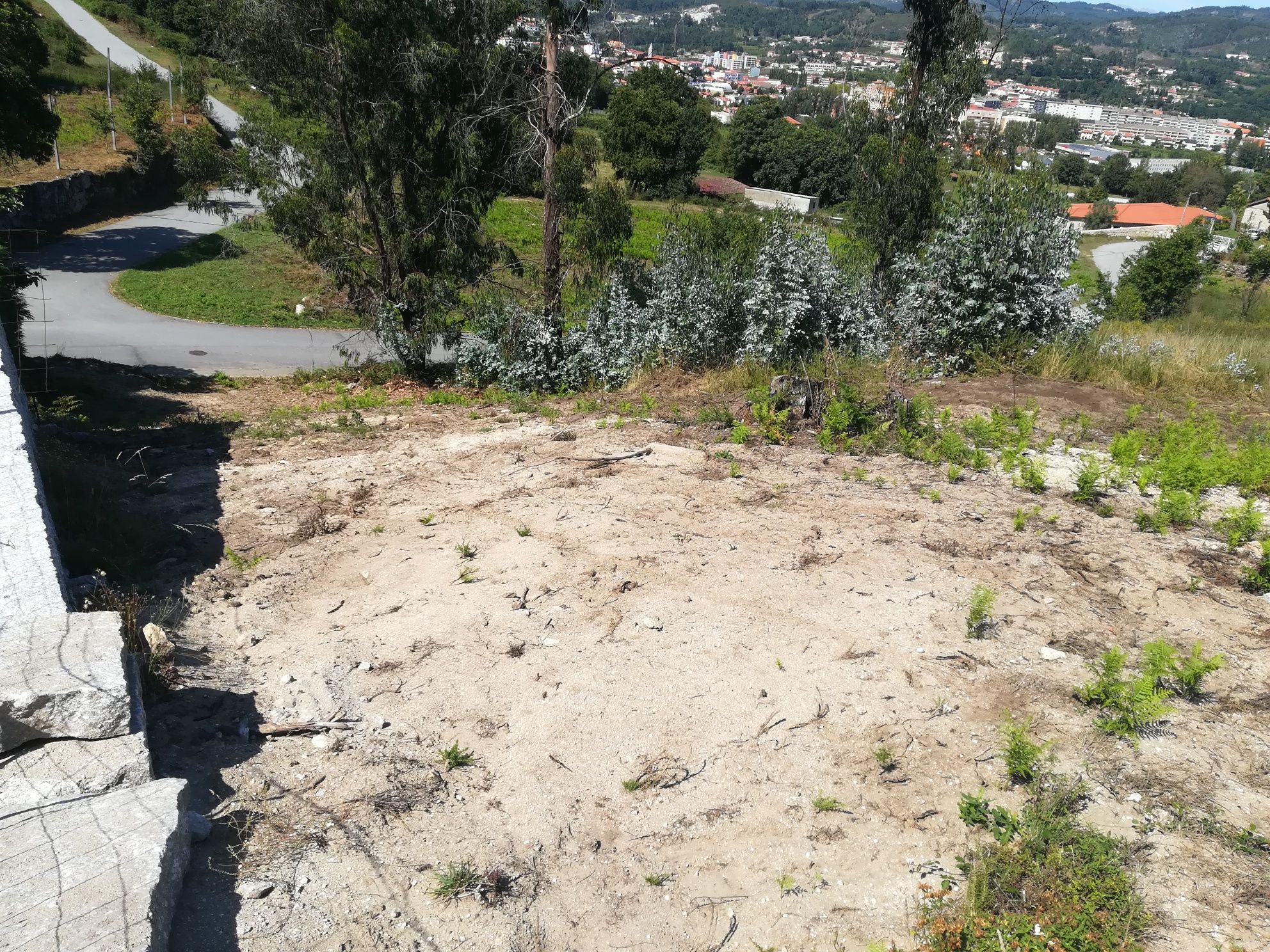 Terreno muito bem situado para construção