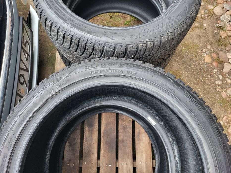 Opony zimowe Goodyear ultragrip ice  2.  225 45 17