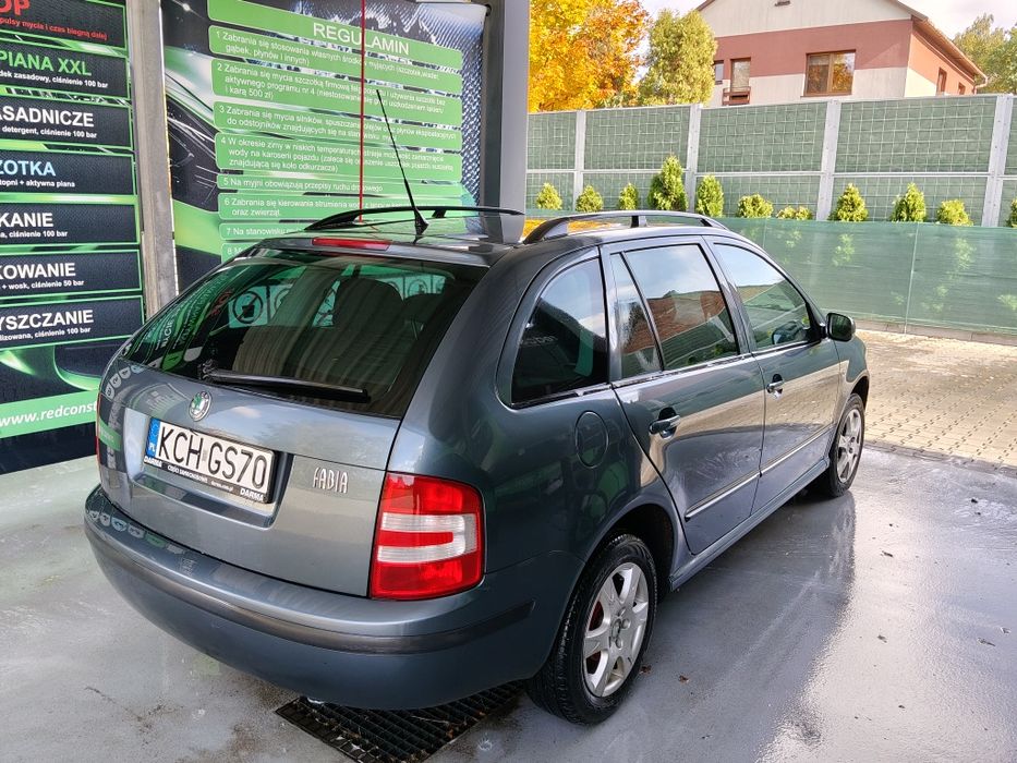Sprzedam Skodę fabię 1.4 benzyna mpi , Prywatnie