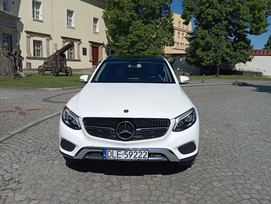 Mercedes-Benz GLC Mercedes GLC jasny środek panorama skóry kamera cofania