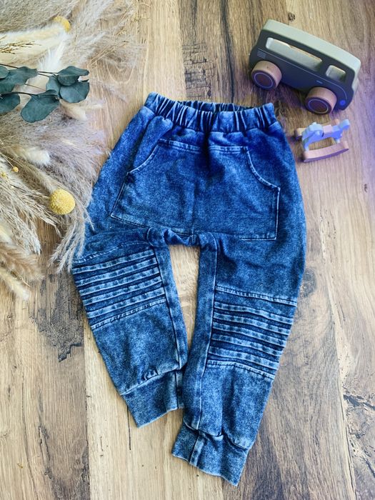 Spodnie dresowe kolor jeans. Fabryka bodziakow 86/92