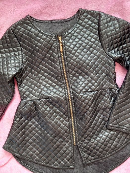 Skórkowa cienka kurtka rozm ok 122/128