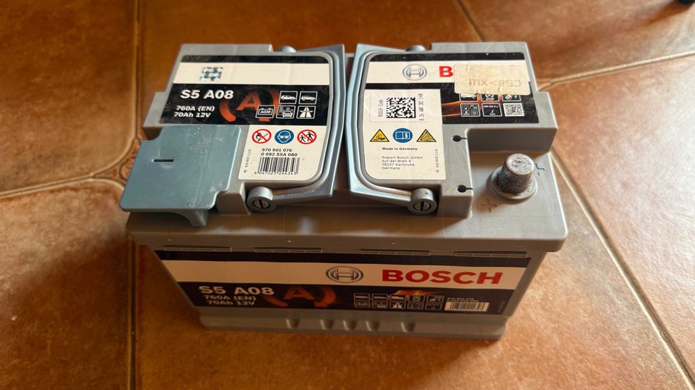 Автомобільний акумулятор Bosch 6СТ-70 АзЕ 0 092 S5A 080