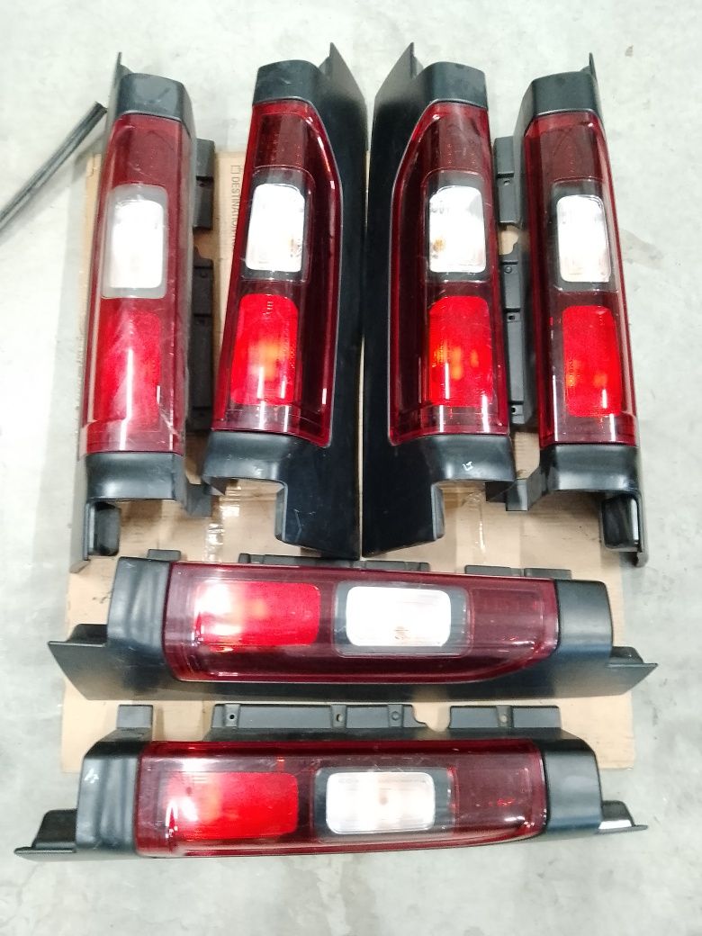 Lampa Tył Tylnia Prawa Lewa Renault Trafic Opel Vivaro 14- III