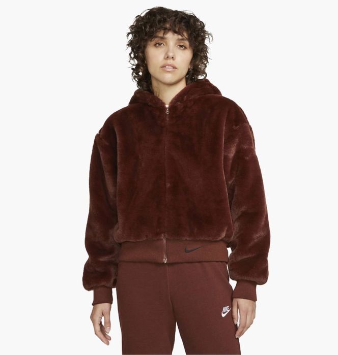 Nike шубка-куртка