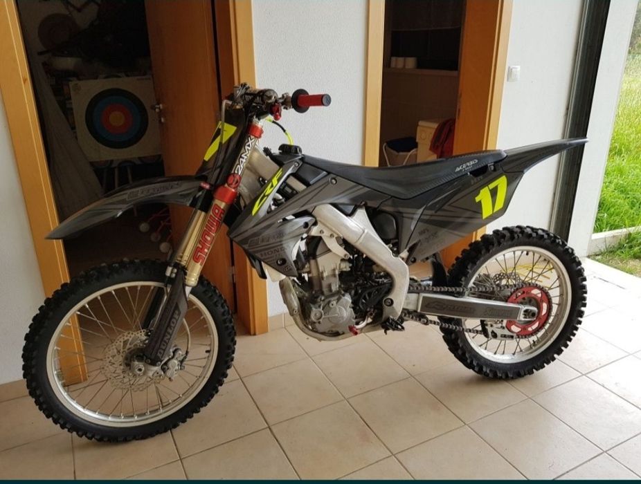 Crf 250 venda "3500" ou troca por jipe 4x4
