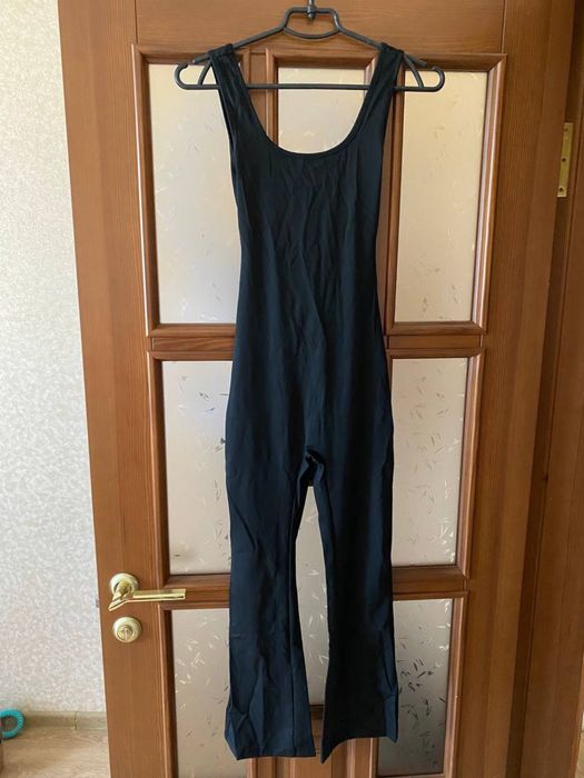 Жіночий комбінезон