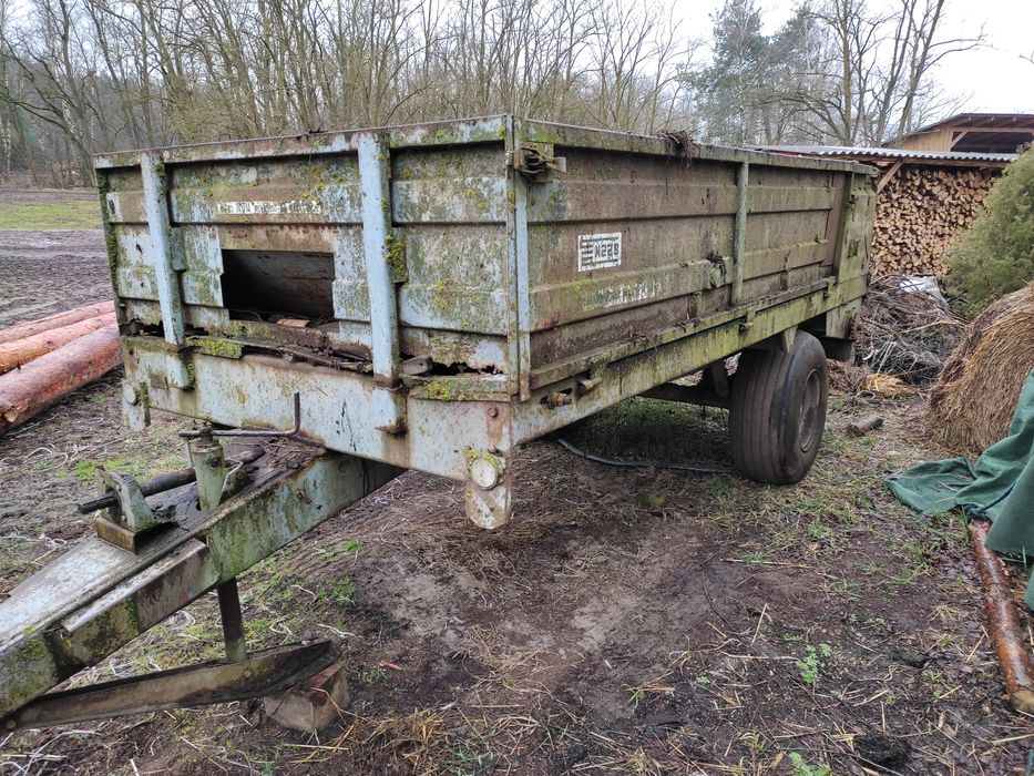 Rozrzutnik 4,5 t warfama n228