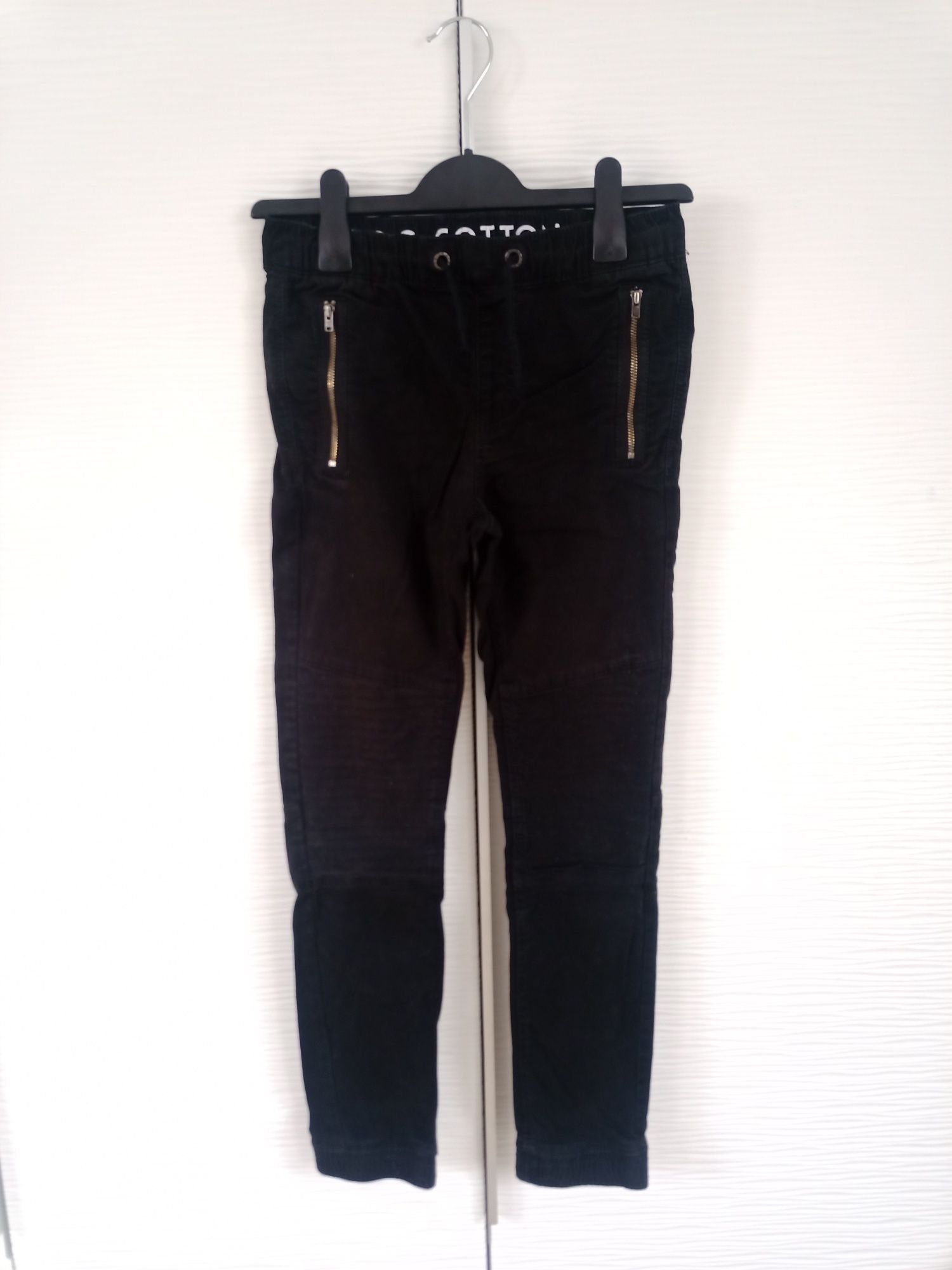 Spodnie dla chłopca C&A, czarne, rozm. 146cm, Jog Cotton + GRATIS