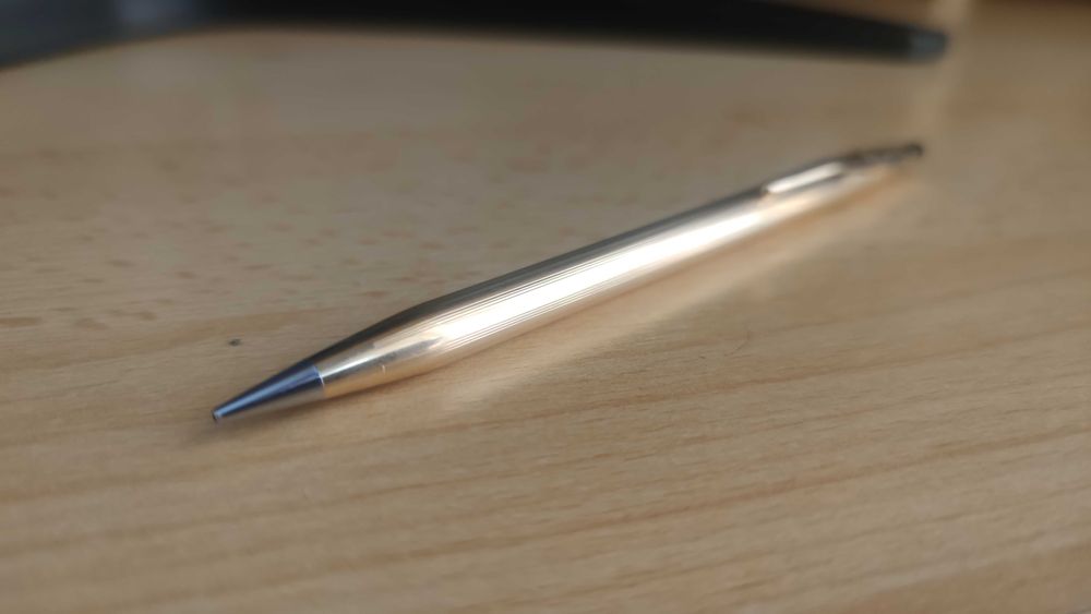 Lapiseira Cross em ouro