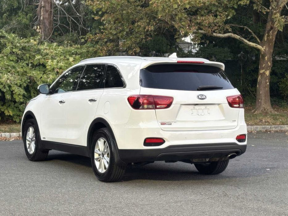 Kia Sorento LX      2019