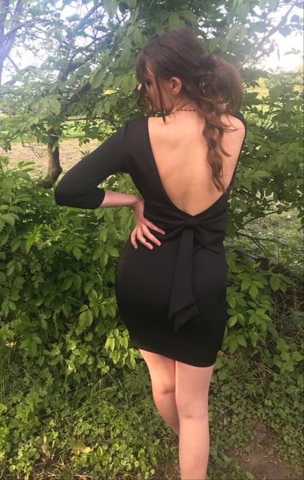 Гарна сукня чорного кольору, розмір S-M