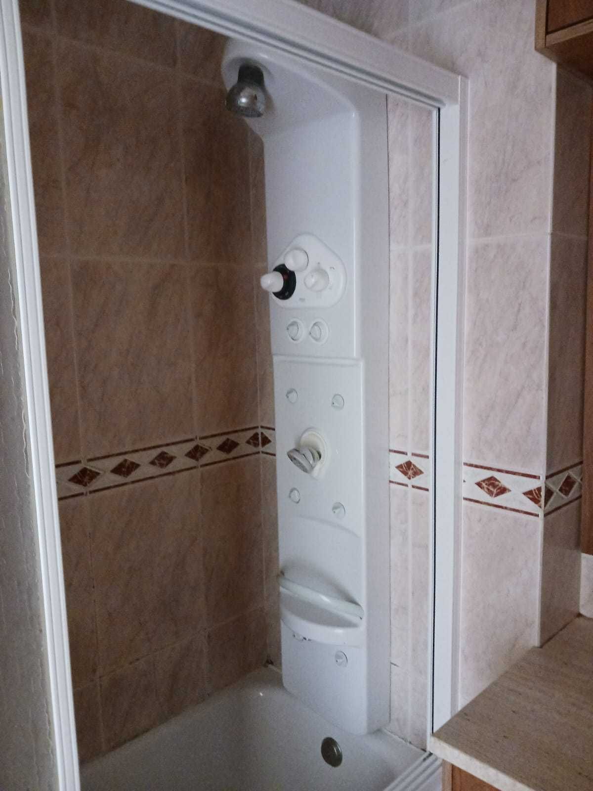 WC coluna duche + bidé + resguardo)