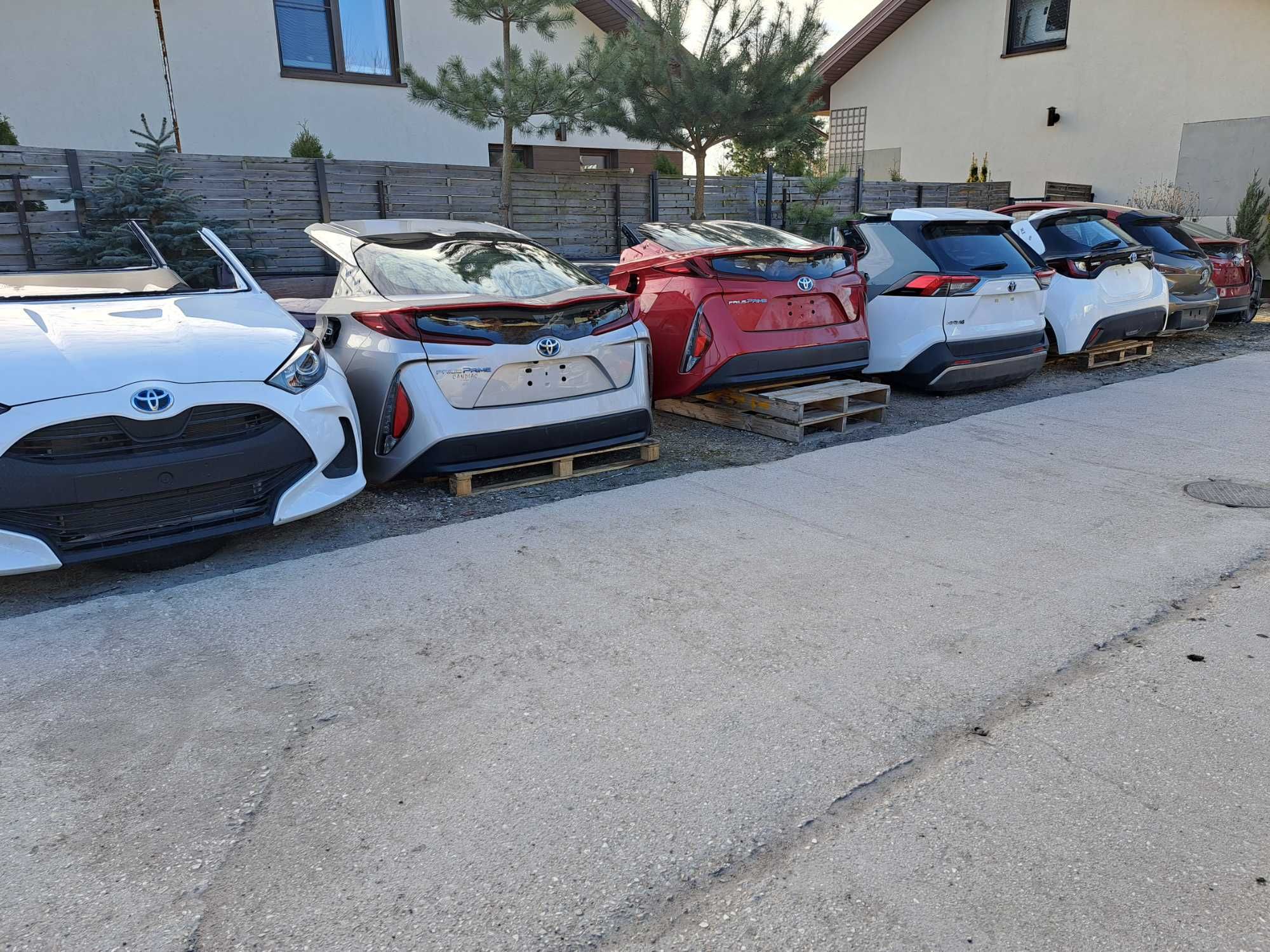 TOYOTA Zderzak maska błotnik lampa przód Avensis Auris Yaris Rav4 Aygo