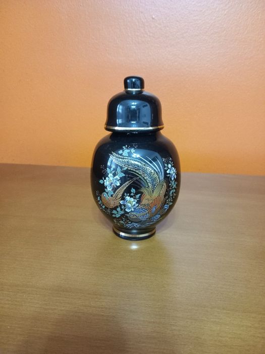 Pote decorativo com tampa