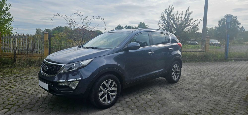 KIA SPORTAGE - 1.6 Benzyna !! Bogata Wersja !! Super Stan !!