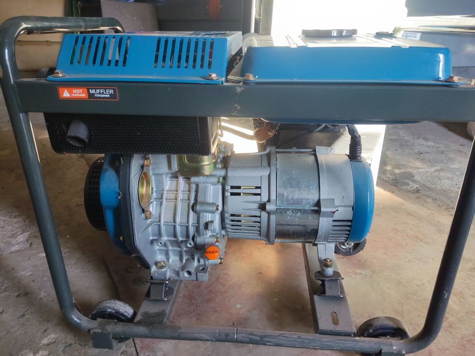 Дизельний електро генератор