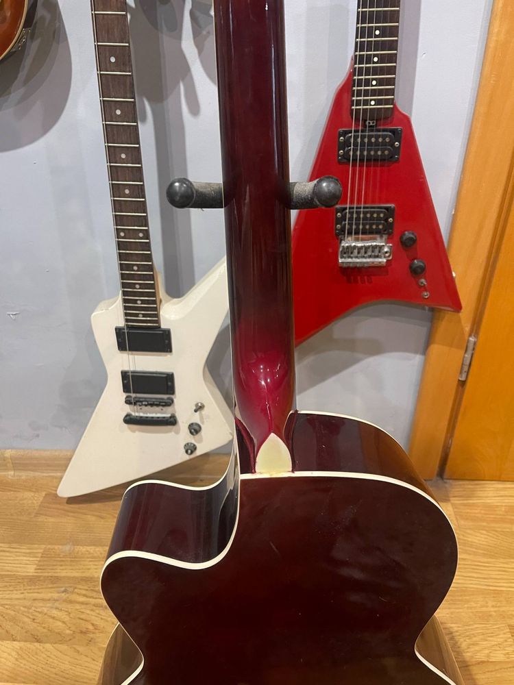 Gitara akustyczna