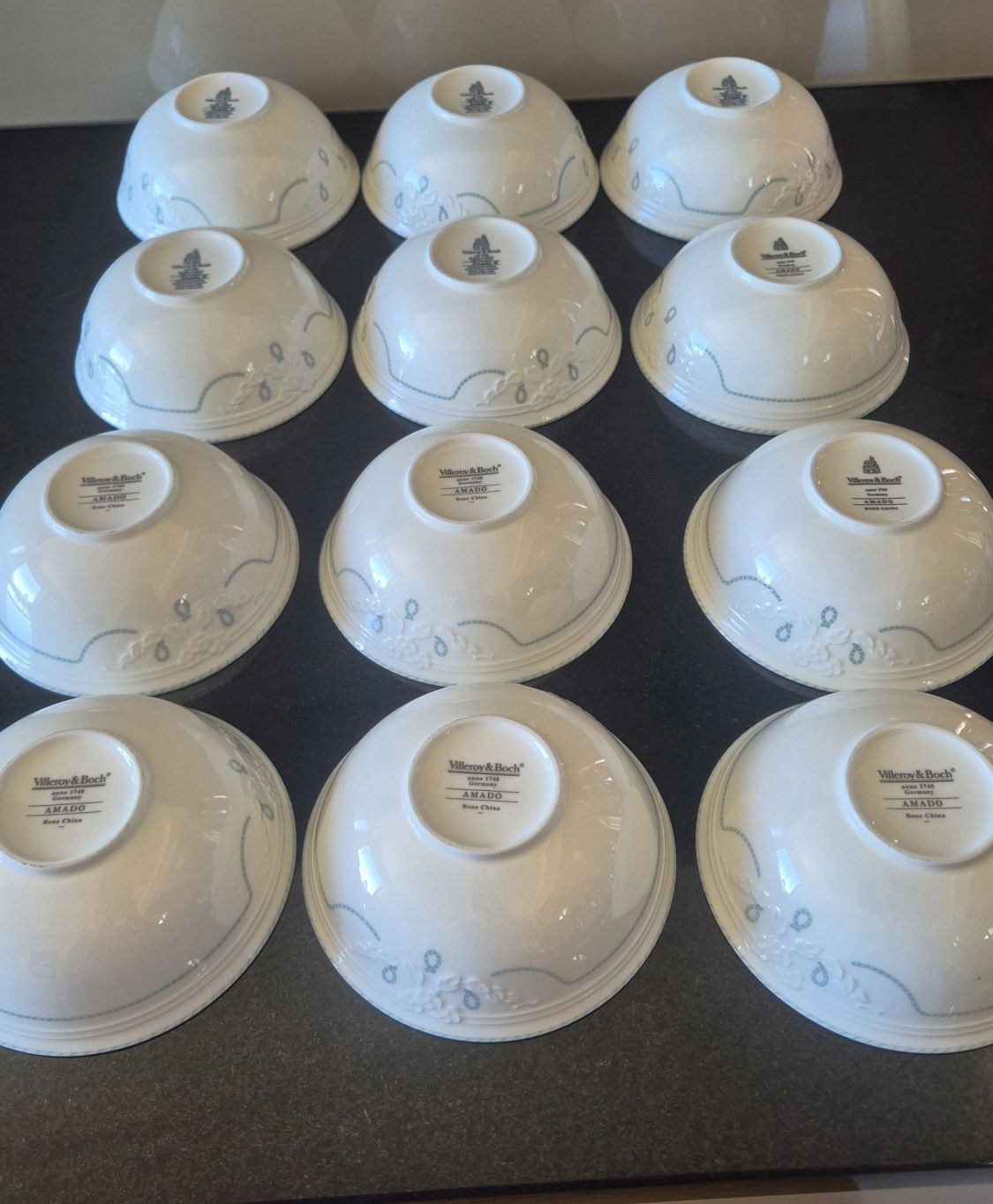 VILLEROY & BOCH "Bone China  Metlach AMANDO-salaterka