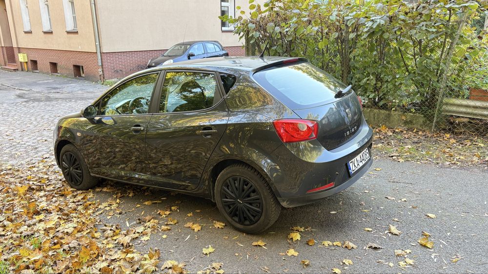 Ibiza  2009r 1.4 niski przebieg