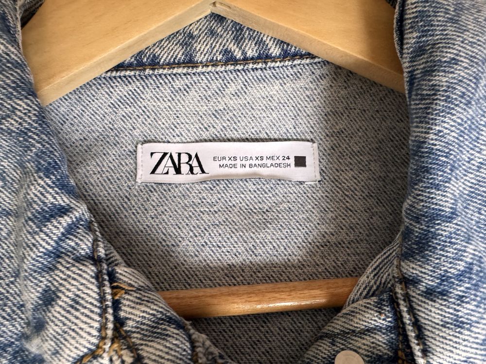 Джинсова куртка Zara. Розмір xs
